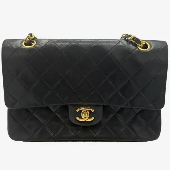 Vintage Authentic Chanel Lambskin medium Classic Double flap with 24k gold - Picture 1 of 16